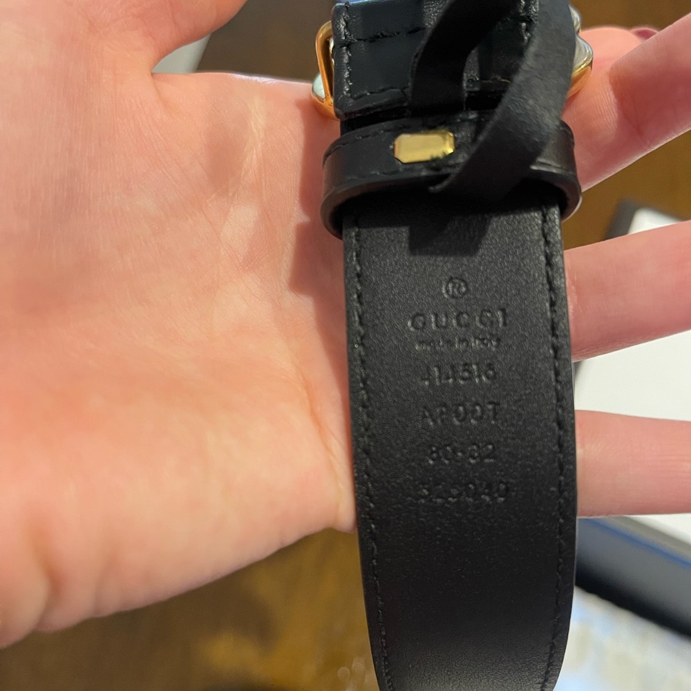 Gucci LEATHER BELT WITH DOUBLE G BUCKLE - Picture 3 of 5